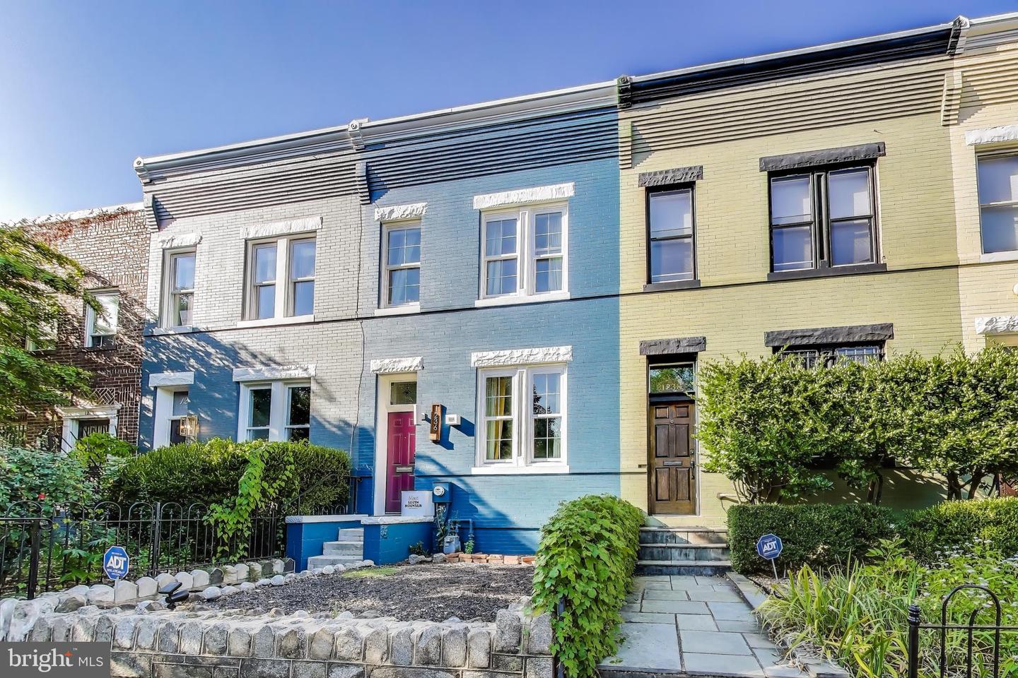 1236 D ST SE, WASHINGTON, District Of Columbia 20003, 2 Bedrooms Bedrooms, ,1 BathroomBathrooms,Residential,For sale,1236 D ST SE,DCDC2223038 MLS # DCDC2223038