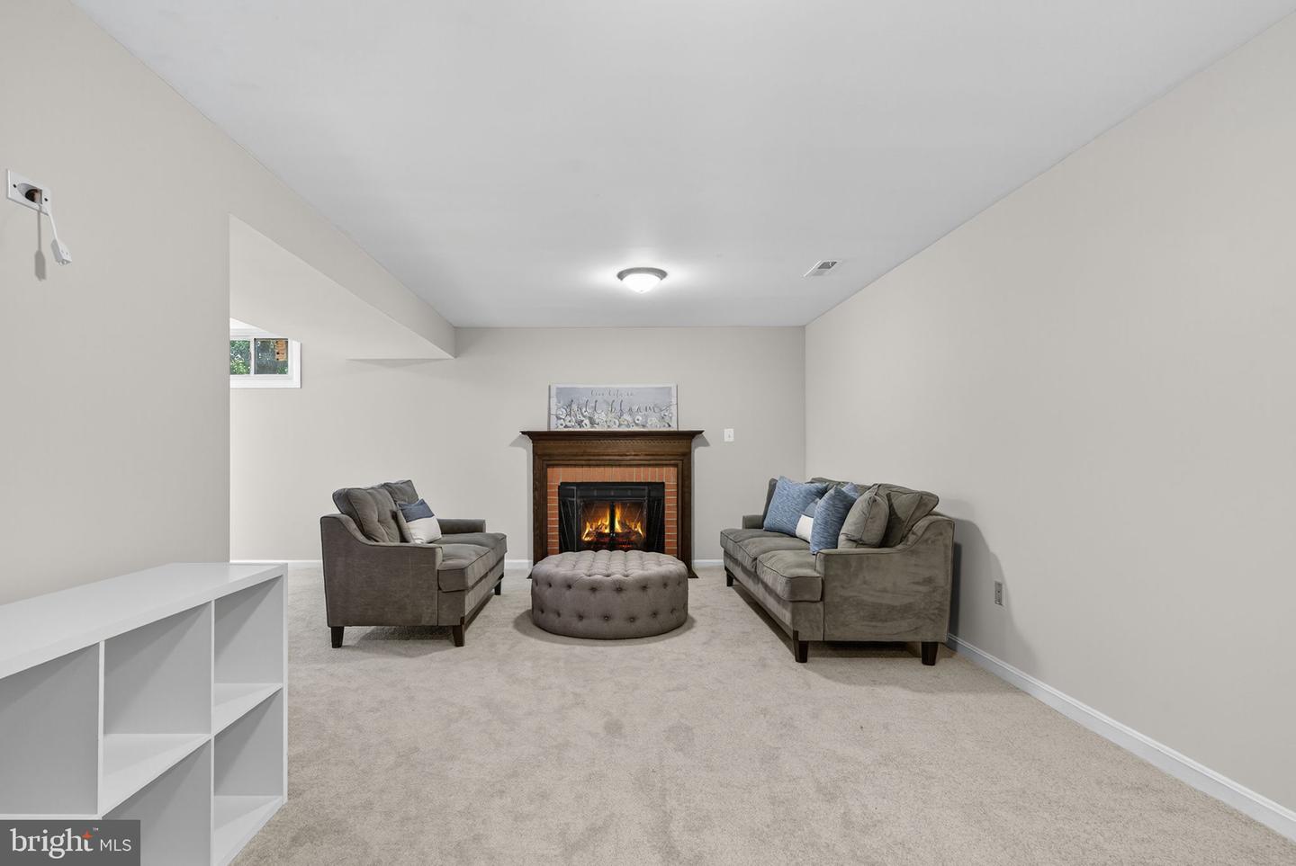 903 YOUNG DAIRY CT, HERNDON, Virginia 20170, 3 Bedrooms Bedrooms, ,2 BathroomsBathrooms,Residential,For sale,903 YOUNG DAIRY CT,VAFX2268068 MLS # VAFX2268068