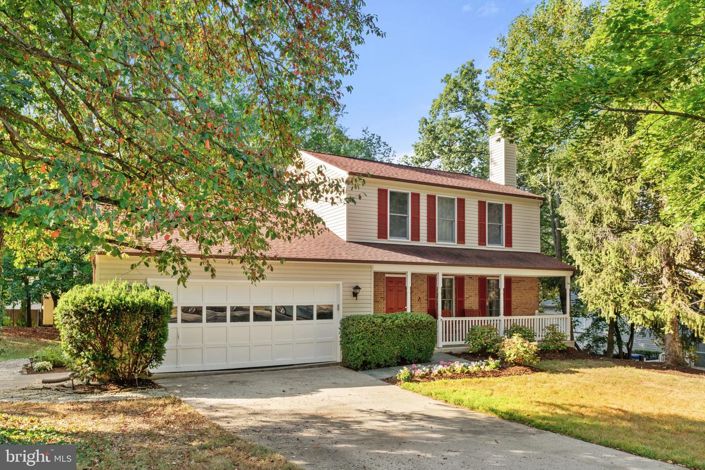 903 YOUNG DAIRY CT, HERNDON, Virginia 20170, 3 Bedrooms Bedrooms, ,2 BathroomsBathrooms,Residential,For sale,903 YOUNG DAIRY CT,VAFX2268068 MLS # VAFX2268068