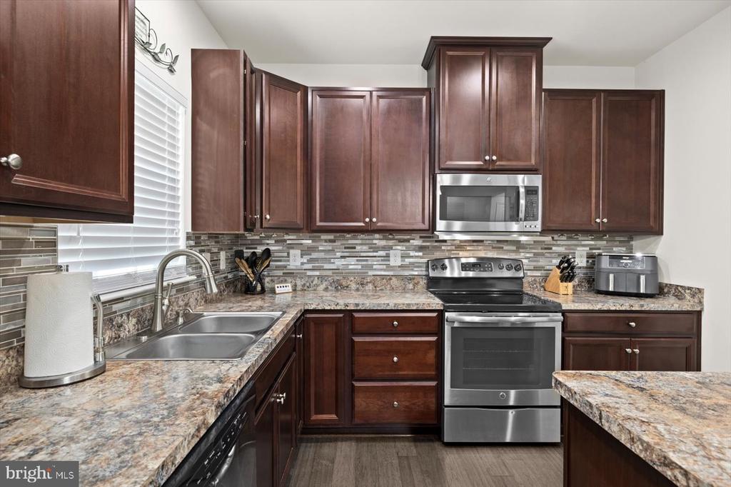 12231 SALT CEDAR LN, CULPEPER, Virginia 22701, 5 Bedrooms Bedrooms, ,3 BathroomsBathrooms,Residential,12231 SALT CEDAR LN,VACU2011612 MLS # VACU2011612