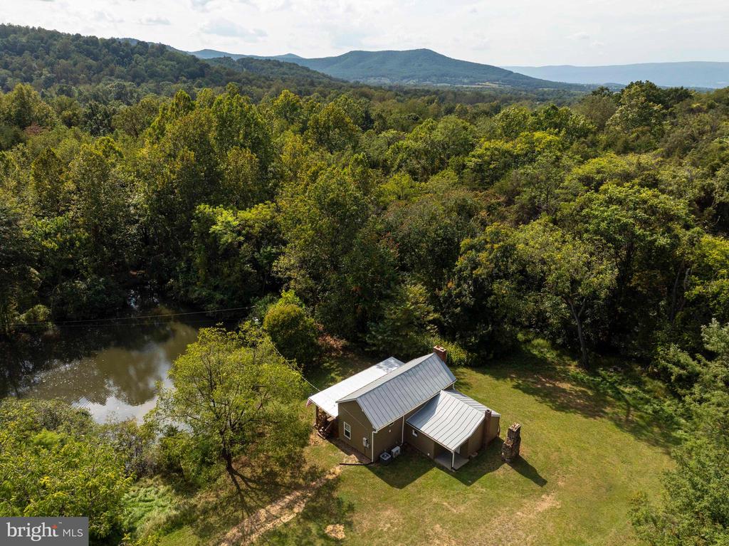 2002 BALKAMORE HILL RD, STANLEY, Virginia 22851, 3 Bedrooms Bedrooms, ,2 BathroomsBathrooms,Residential,2002 BALKAMORE HILL RD,VAPA2005408 MLS # VAPA2005408