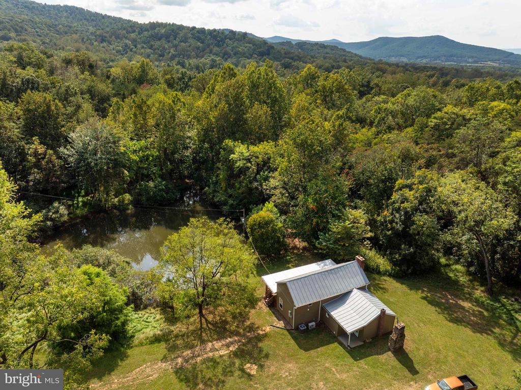 2002 BALKAMORE HILL RD, STANLEY, Virginia 22851, 3 Bedrooms Bedrooms, ,2 BathroomsBathrooms,Residential,2002 BALKAMORE HILL RD,VAPA2005408 MLS # VAPA2005408