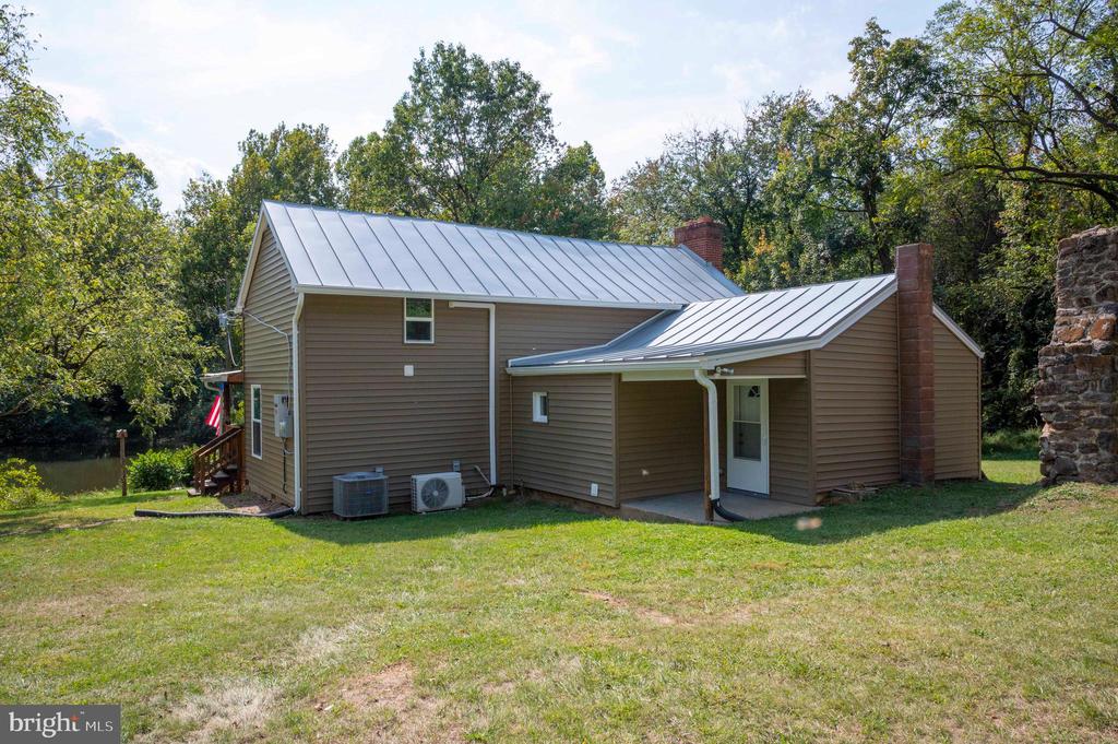 2002 BALKAMORE HILL RD, STANLEY, Virginia 22851, 3 Bedrooms Bedrooms, ,2 BathroomsBathrooms,Residential,2002 BALKAMORE HILL RD,VAPA2005408 MLS # VAPA2005408