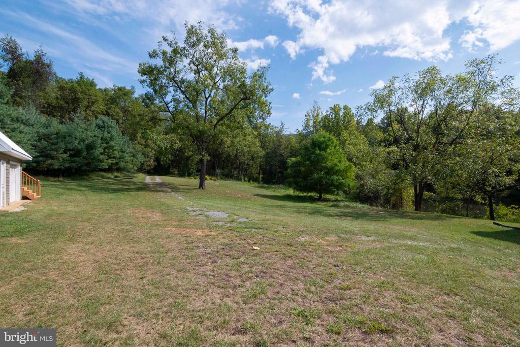 2002 BALKAMORE HILL RD, STANLEY, Virginia 22851, 3 Bedrooms Bedrooms, ,2 BathroomsBathrooms,Residential,2002 BALKAMORE HILL RD,VAPA2005408 MLS # VAPA2005408
