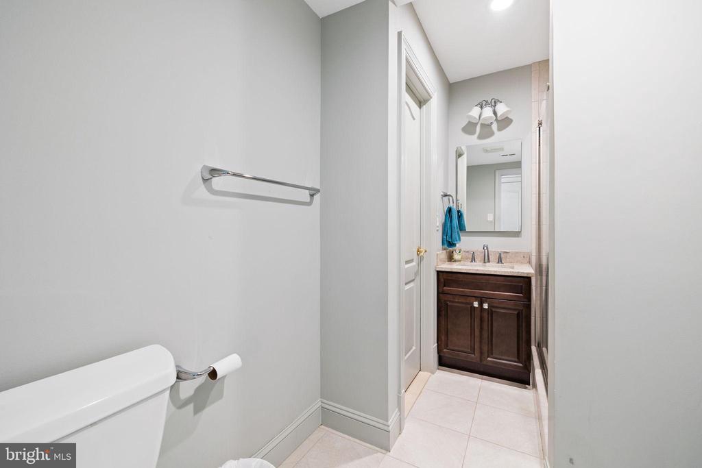 6397 TAZEWELL ST, WARRENTON, Virginia, 4 Bedrooms Bedrooms, ,2 BathroomsBathrooms,Residential,6397 TAZEWELL ST,VAFQ2018522 MLS # VAFQ2018522
