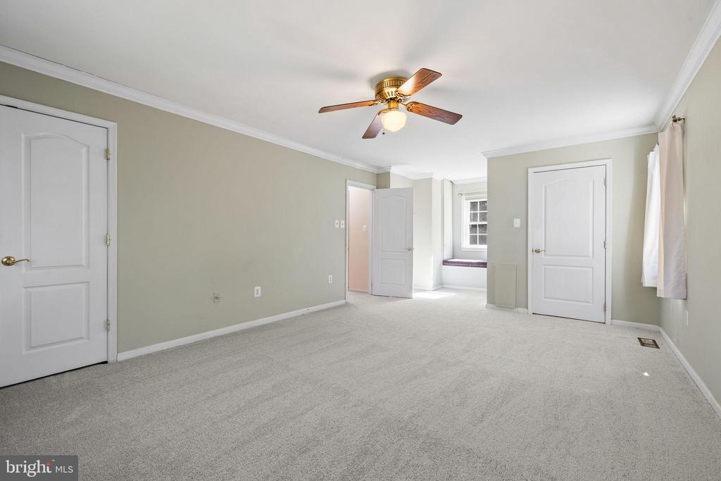 6397 TAZEWELL ST, WARRENTON, Virginia, 4 Bedrooms Bedrooms, ,2 BathroomsBathrooms,Residential,6397 TAZEWELL ST,VAFQ2018522 MLS # VAFQ2018522