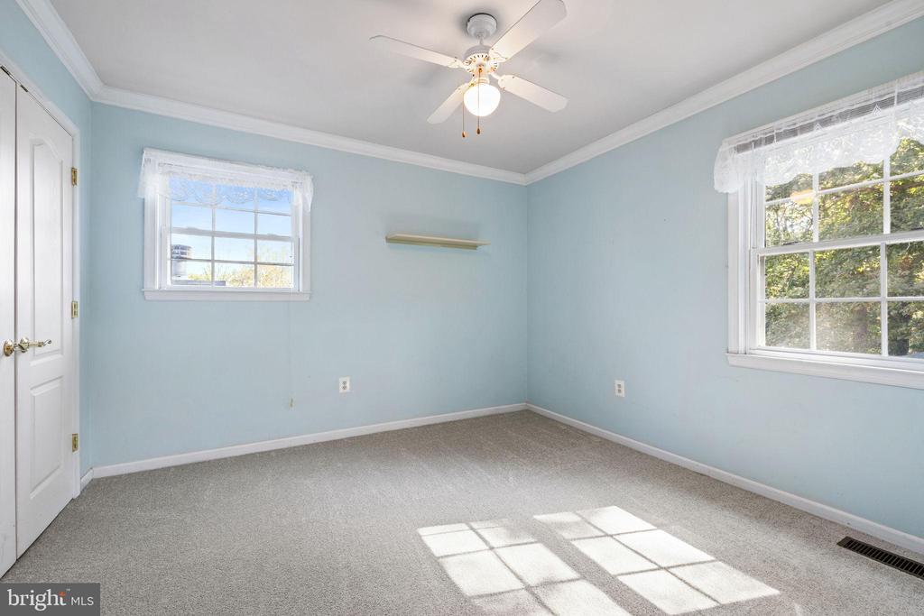 6397 TAZEWELL ST, WARRENTON, Virginia, 4 Bedrooms Bedrooms, ,2 BathroomsBathrooms,Residential,6397 TAZEWELL ST,VAFQ2018522 MLS # VAFQ2018522