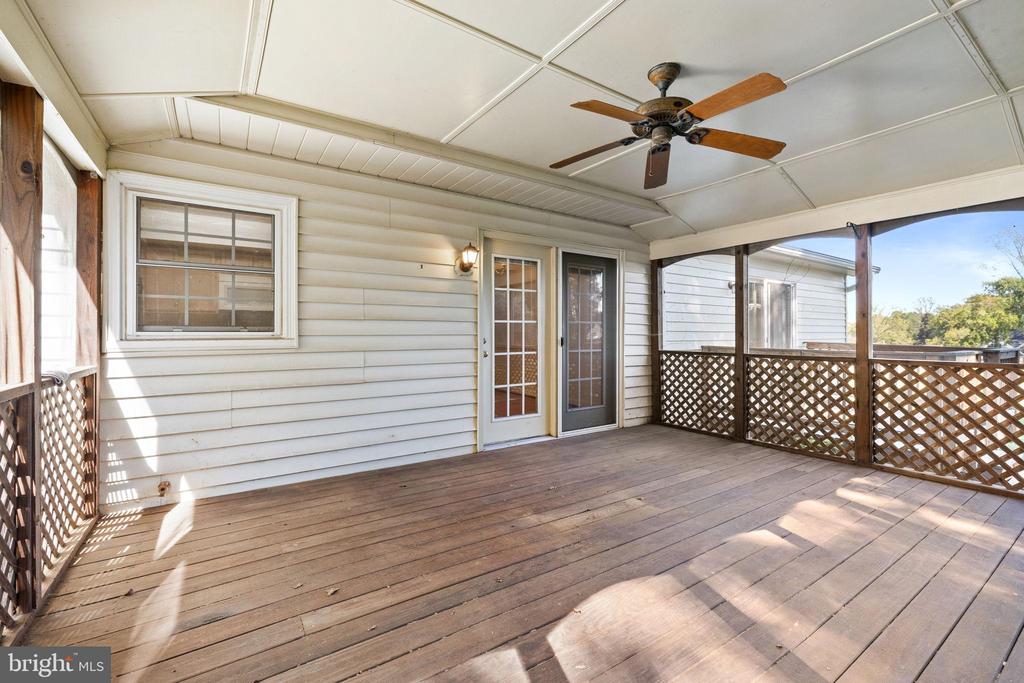 6397 TAZEWELL ST, WARRENTON, Virginia, 4 Bedrooms Bedrooms, ,2 BathroomsBathrooms,Residential,6397 TAZEWELL ST,VAFQ2018522 MLS # VAFQ2018522