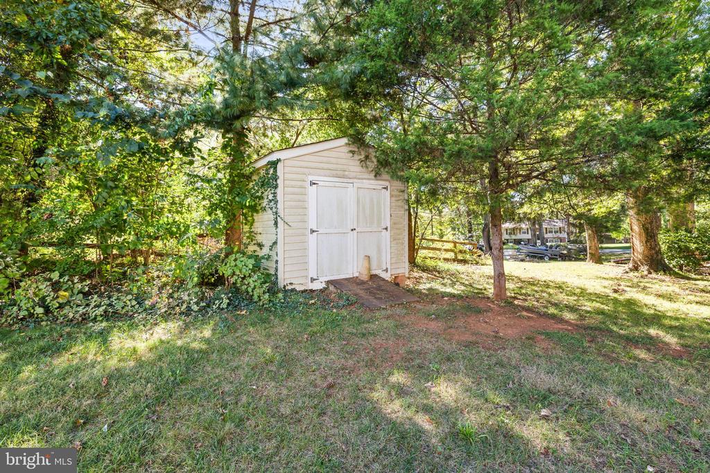 6397 TAZEWELL ST, WARRENTON, Virginia, 4 Bedrooms Bedrooms, ,2 BathroomsBathrooms,Residential,6397 TAZEWELL ST,VAFQ2018522 MLS # VAFQ2018522