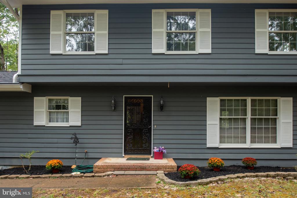 2 RIVER BLUFFS DR, FREDERICKSBURG, Virginia 22407, 4 Bedrooms Bedrooms, ,2 BathroomsBathrooms,Residential,2 RIVER BLUFFS DR,VASP2036636 MLS # VASP2036636