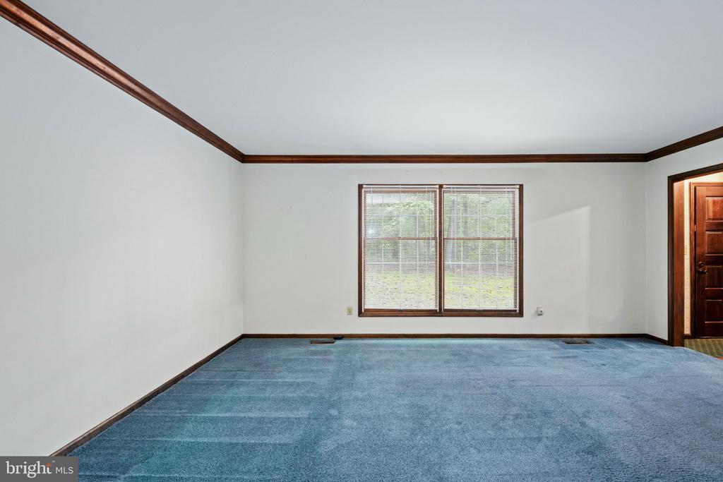 2 RIVER BLUFFS DR, FREDERICKSBURG, Virginia 22407, 4 Bedrooms Bedrooms, ,2 BathroomsBathrooms,Residential,2 RIVER BLUFFS DR,VASP2036636 MLS # VASP2036636
