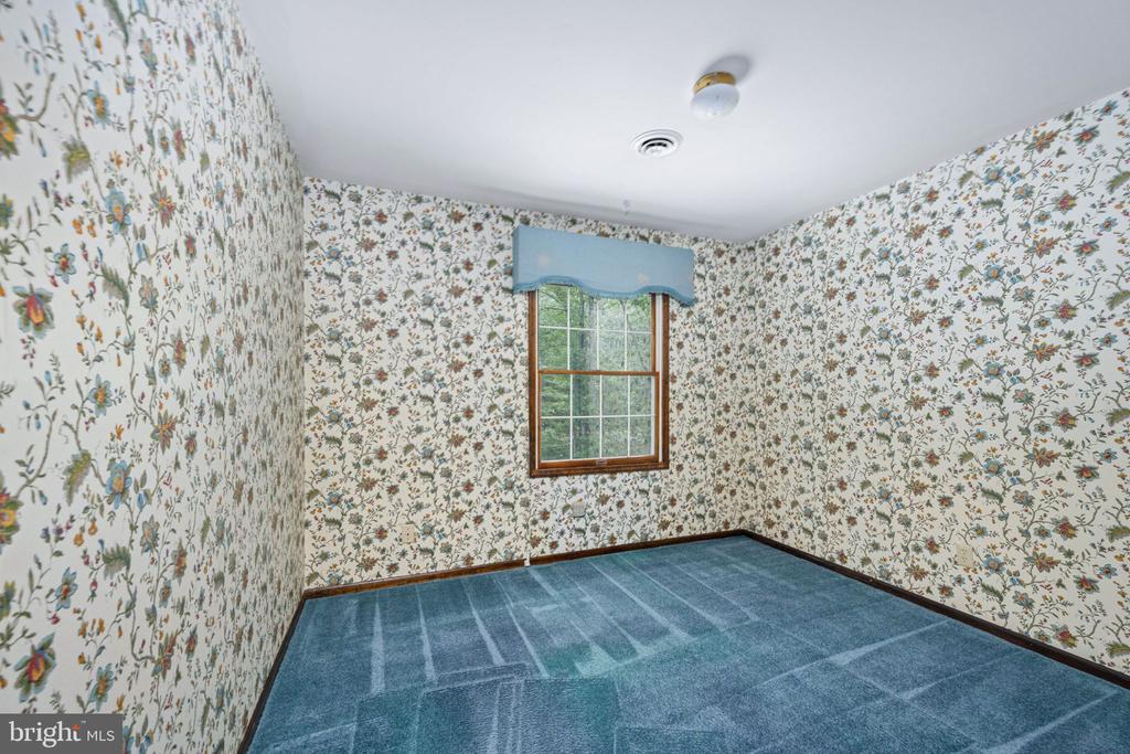 2 RIVER BLUFFS DR, FREDERICKSBURG, Virginia 22407, 4 Bedrooms Bedrooms, ,2 BathroomsBathrooms,Residential,2 RIVER BLUFFS DR,VASP2036636 MLS # VASP2036636
