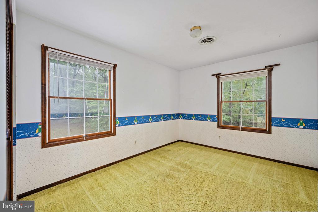2 RIVER BLUFFS DR, FREDERICKSBURG, Virginia 22407, 4 Bedrooms Bedrooms, ,2 BathroomsBathrooms,Residential,2 RIVER BLUFFS DR,VASP2036636 MLS # VASP2036636