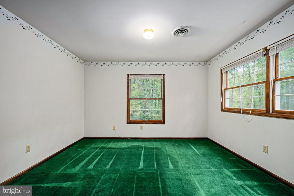 2 RIVER BLUFFS DR, FREDERICKSBURG, Virginia 22407, 4 Bedrooms Bedrooms, ,2 BathroomsBathrooms,Residential,2 RIVER BLUFFS DR,VASP2036636 MLS # VASP2036636