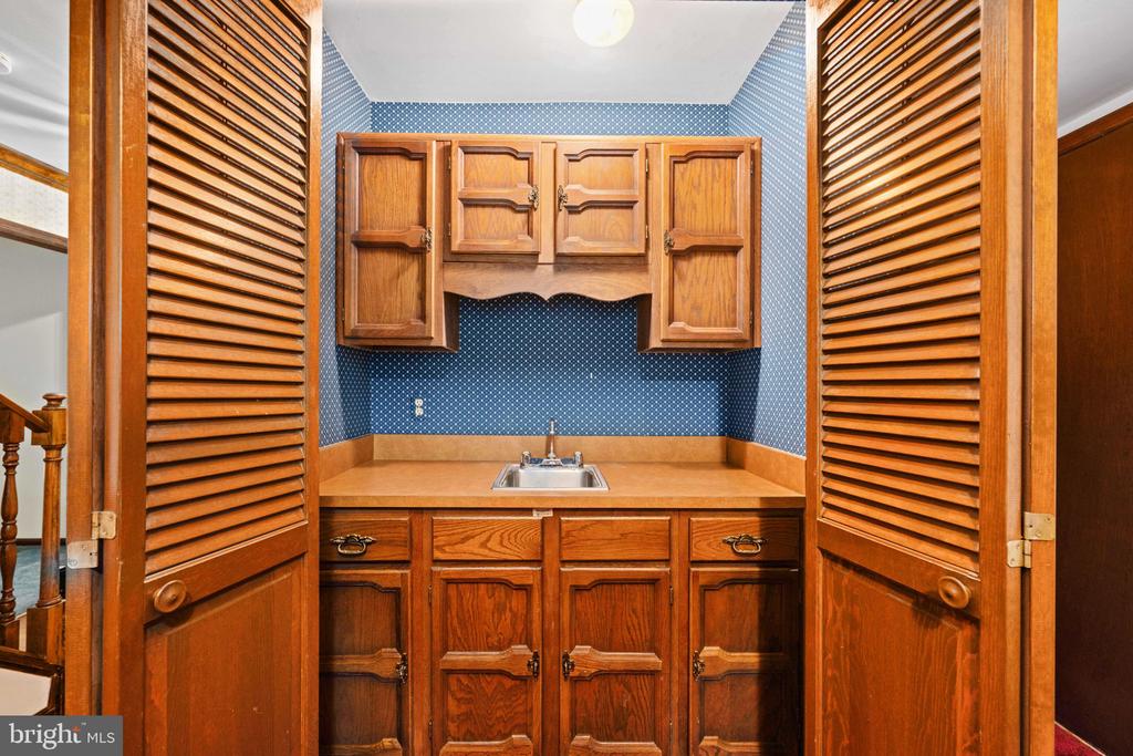 2 RIVER BLUFFS DR, FREDERICKSBURG, Virginia 22407, 4 Bedrooms Bedrooms, ,2 BathroomsBathrooms,Residential,2 RIVER BLUFFS DR,VASP2036636 MLS # VASP2036636
