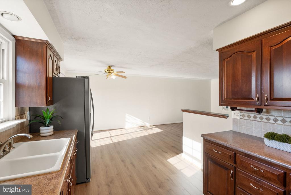 6713 HUNTLAND DR, BEALETON, Virginia, 4 Bedrooms Bedrooms, ,3 BathroomsBathrooms,Residential,6713 HUNTLAND DR,VAFQ2018538 MLS # VAFQ2018538