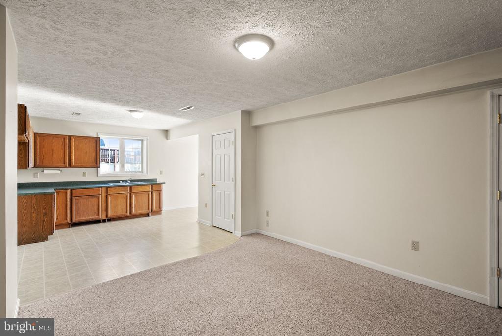 6713 HUNTLAND DR, BEALETON, Virginia, 4 Bedrooms Bedrooms, ,3 BathroomsBathrooms,Residential,6713 HUNTLAND DR,VAFQ2018538 MLS # VAFQ2018538