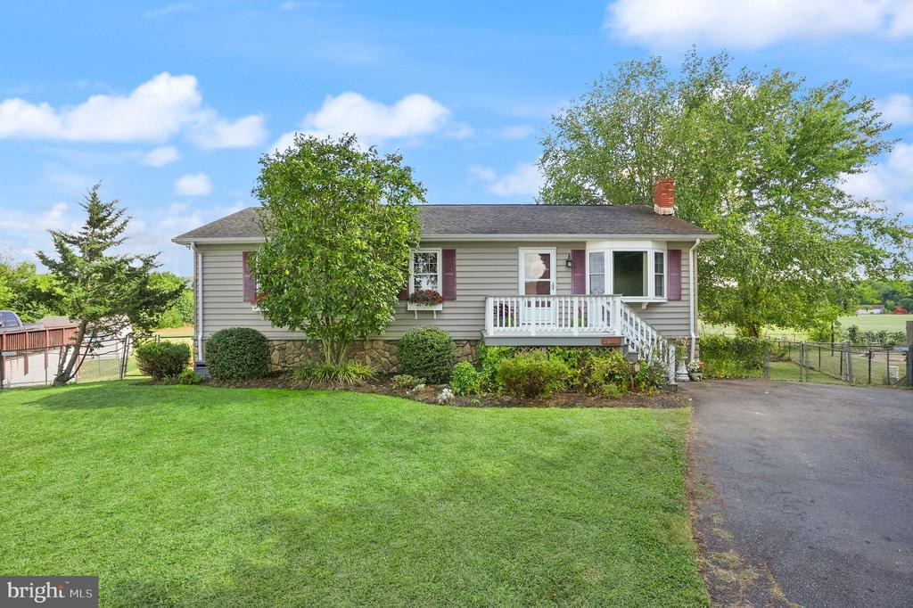 6713 HUNTLAND DR, BEALETON, Virginia, 4 Bedrooms Bedrooms, ,3 BathroomsBathrooms,Residential,6713 HUNTLAND DR,VAFQ2018538 MLS # VAFQ2018538