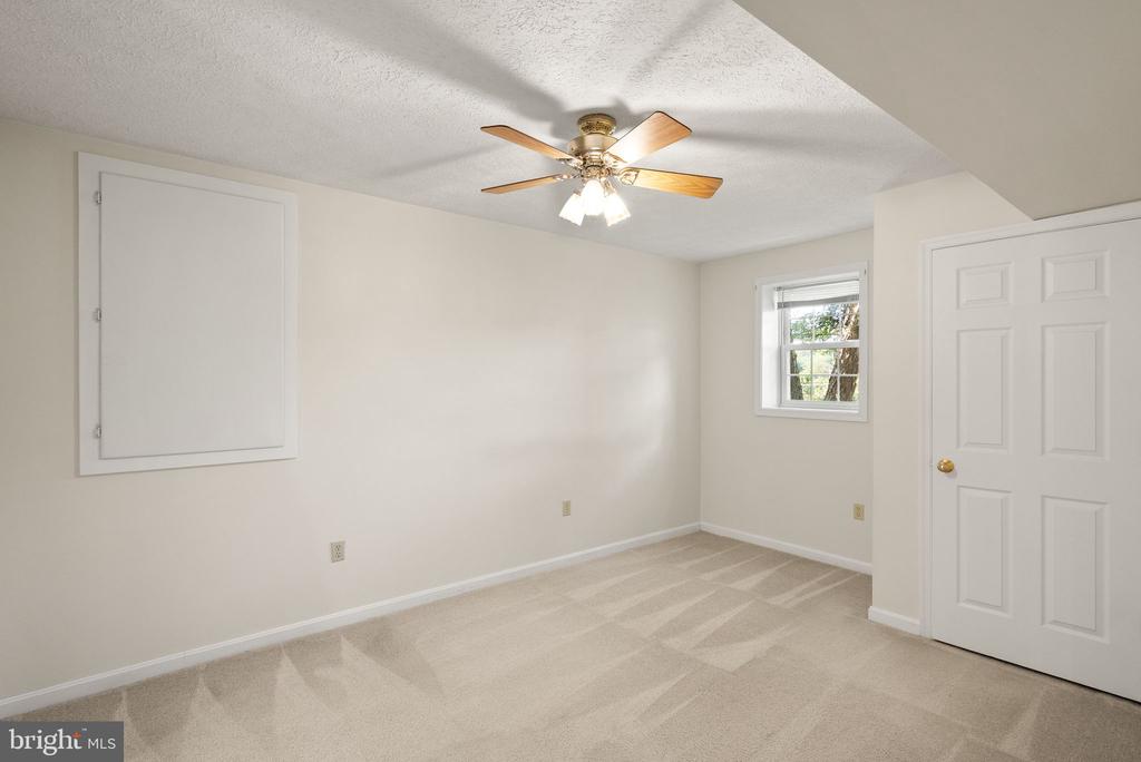 6713 HUNTLAND DR, BEALETON, Virginia, 4 Bedrooms Bedrooms, ,3 BathroomsBathrooms,Residential,6713 HUNTLAND DR,VAFQ2018538 MLS # VAFQ2018538