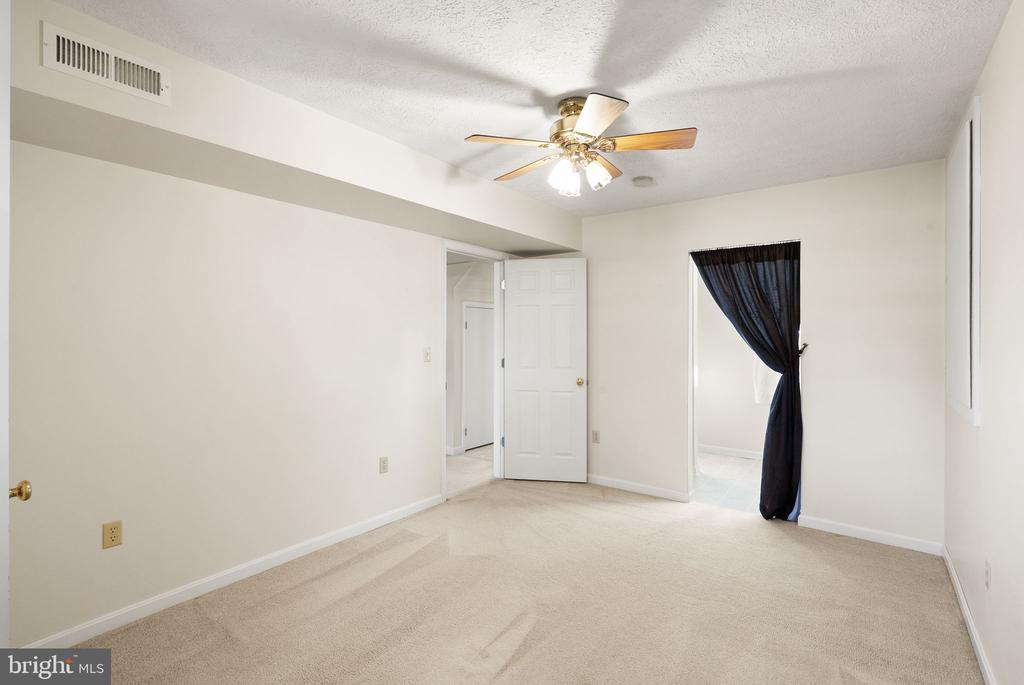 6713 HUNTLAND DR, BEALETON, Virginia, 4 Bedrooms Bedrooms, ,3 BathroomsBathrooms,Residential,6713 HUNTLAND DR,VAFQ2018538 MLS # VAFQ2018538