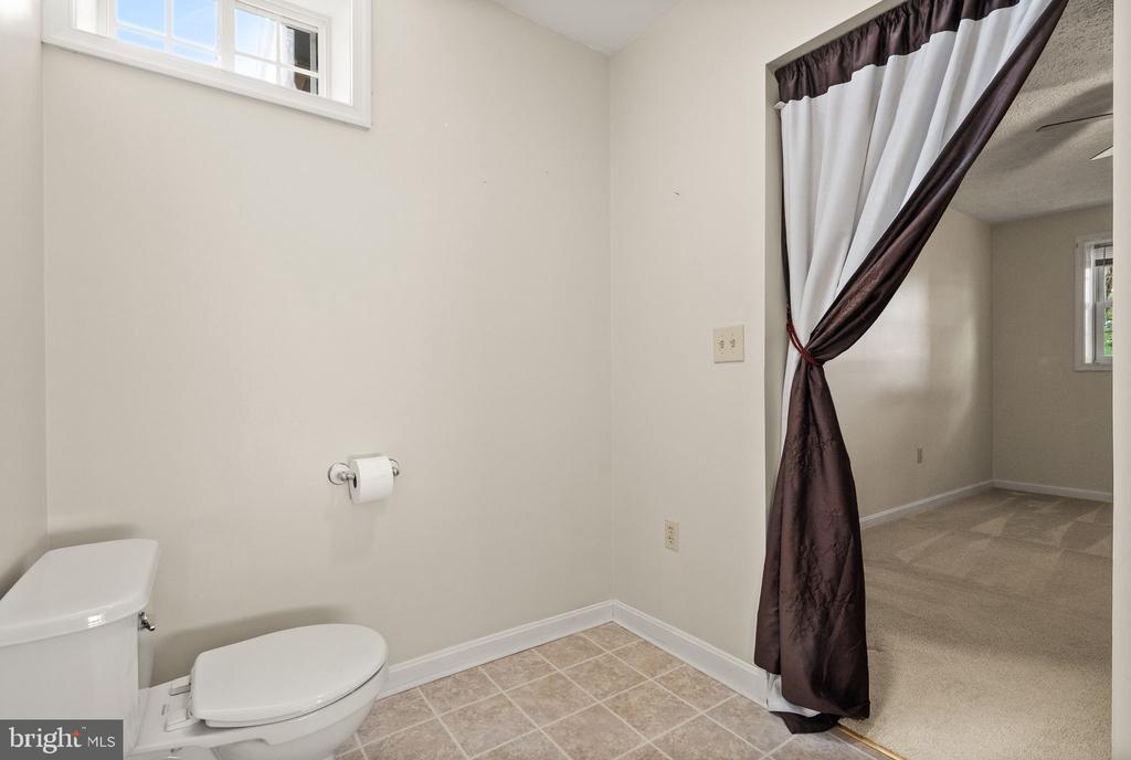 6713 HUNTLAND DR, BEALETON, Virginia, 4 Bedrooms Bedrooms, ,3 BathroomsBathrooms,Residential,6713 HUNTLAND DR,VAFQ2018538 MLS # VAFQ2018538