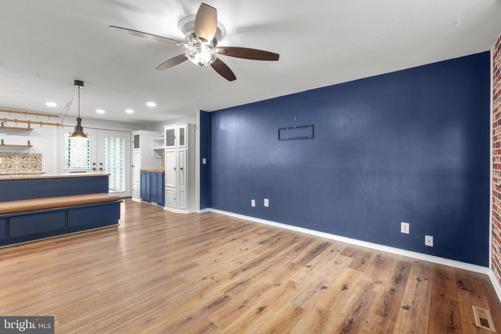 5528 TALLOW ST, FREDERICKSBURG, Virginia 22407, 3 Bedrooms Bedrooms, ,2 BathroomsBathrooms,Residential,5528 TALLOW ST,VASP2036674 MLS # VASP2036674