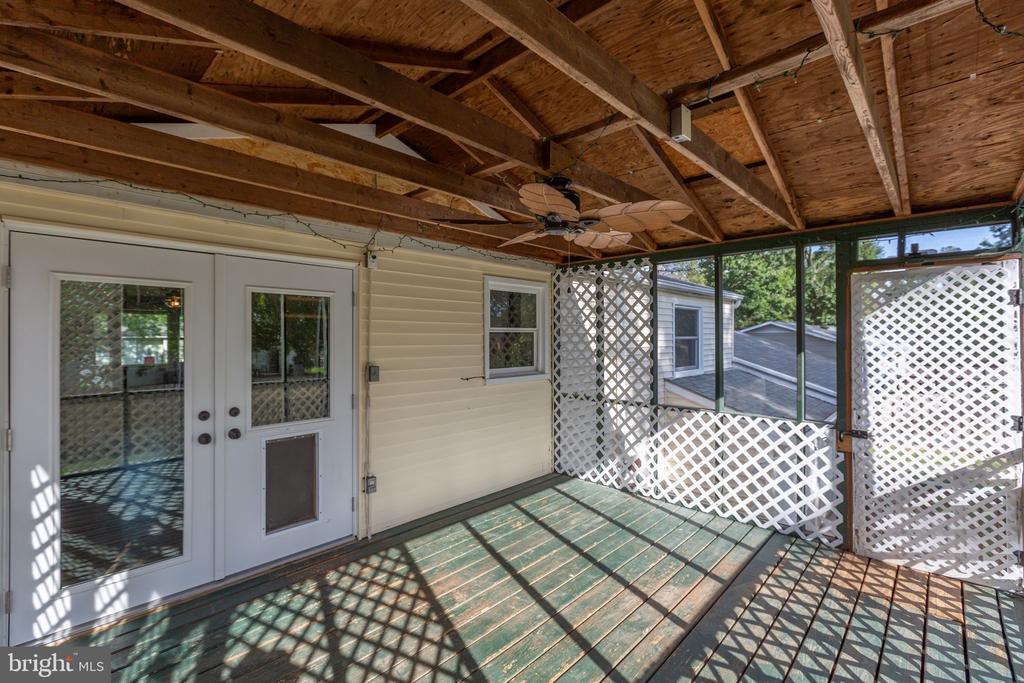5528 TALLOW ST, FREDERICKSBURG, Virginia 22407, 3 Bedrooms Bedrooms, ,2 BathroomsBathrooms,Residential,5528 TALLOW ST,VASP2036674 MLS # VASP2036674