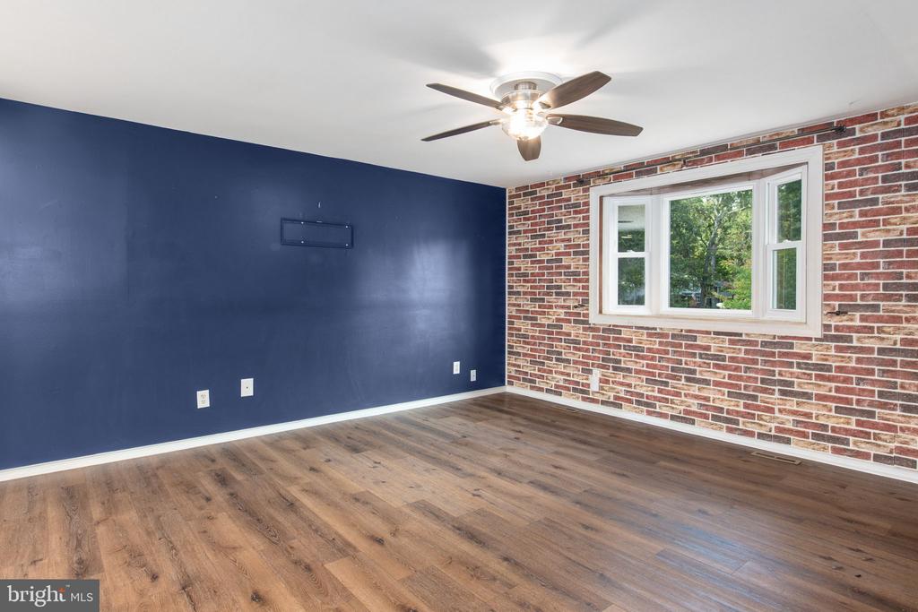 5528 TALLOW ST, FREDERICKSBURG, Virginia 22407, 3 Bedrooms Bedrooms, ,2 BathroomsBathrooms,Residential,5528 TALLOW ST,VASP2036674 MLS # VASP2036674