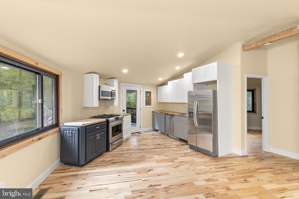 315 STRATFORD CIR, LOCUST GROVE, Virginia 22508, 3 Bedrooms Bedrooms, ,2 BathroomsBathrooms,Residential,315 STRATFORD CIR,VAOR2012482 MLS # VAOR2012482