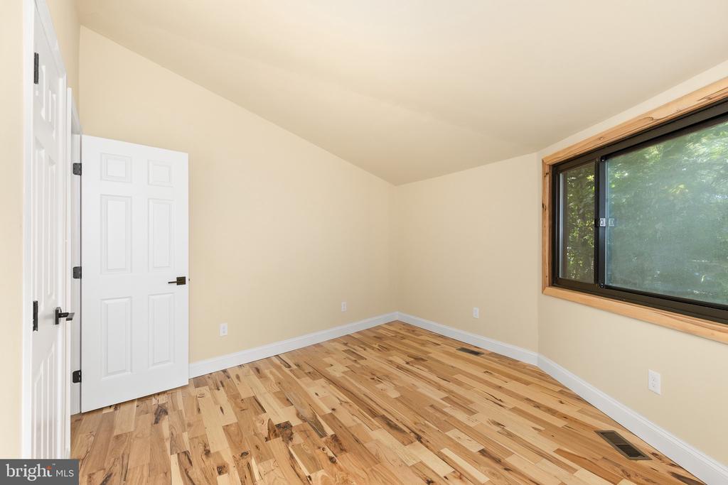 315 STRATFORD CIR, LOCUST GROVE, Virginia 22508, 3 Bedrooms Bedrooms, ,2 BathroomsBathrooms,Residential,315 STRATFORD CIR,VAOR2012482 MLS # VAOR2012482
