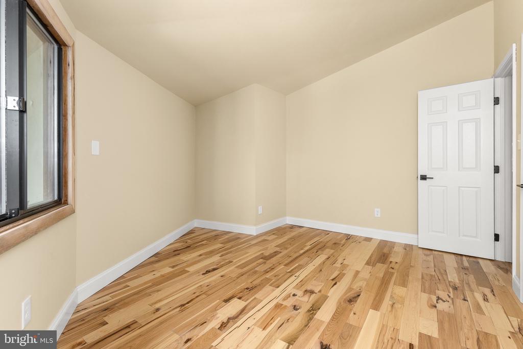 315 STRATFORD CIR, LOCUST GROVE, Virginia 22508, 3 Bedrooms Bedrooms, ,2 BathroomsBathrooms,Residential,315 STRATFORD CIR,VAOR2012482 MLS # VAOR2012482
