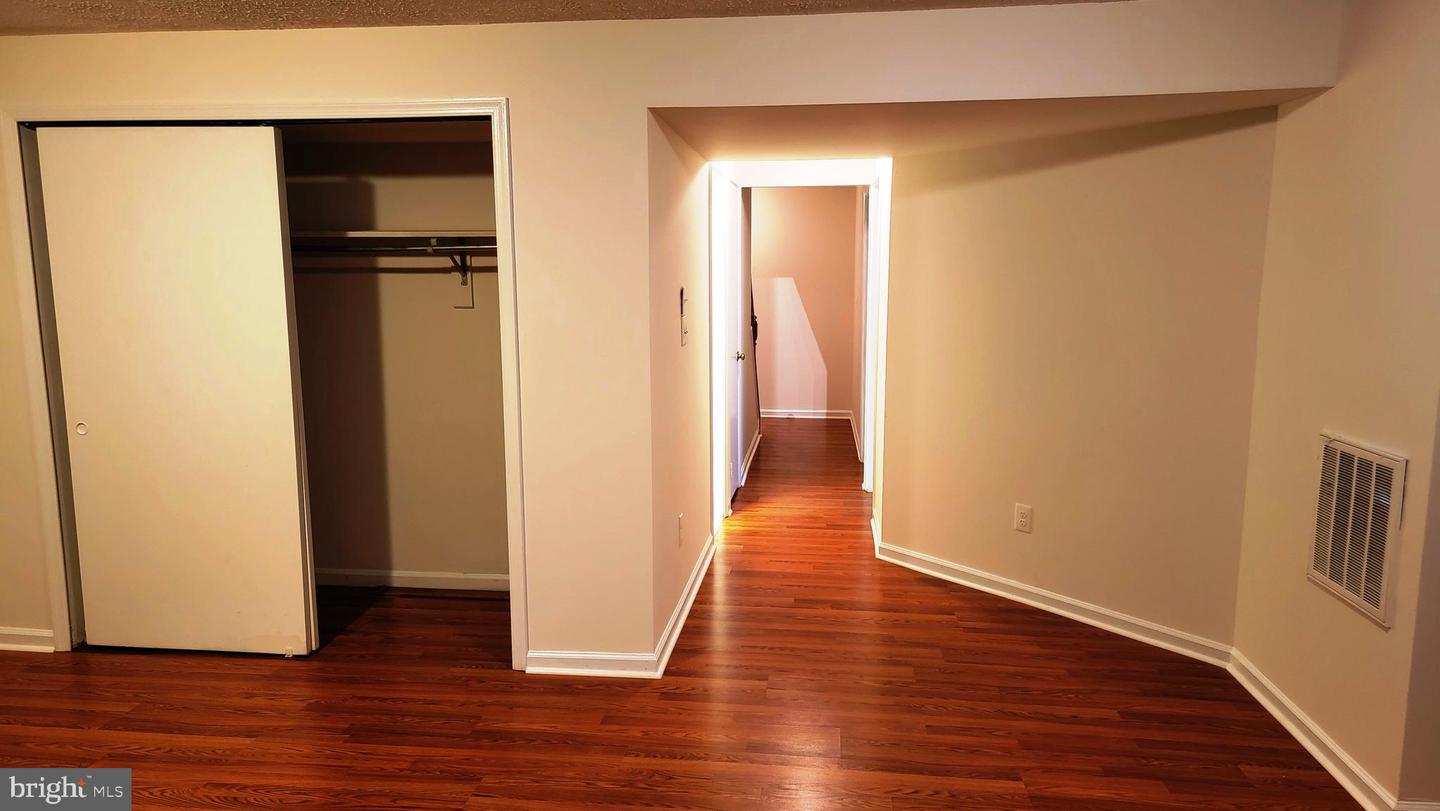6167 STONEPATH CIR, CENTREVILLE, Virginia 20120, 3 Bedrooms Bedrooms, ,3 BathroomsBathrooms,Residential,For sale,6167 STONEPATH CIR,VAFX2268920 MLS # VAFX2268920