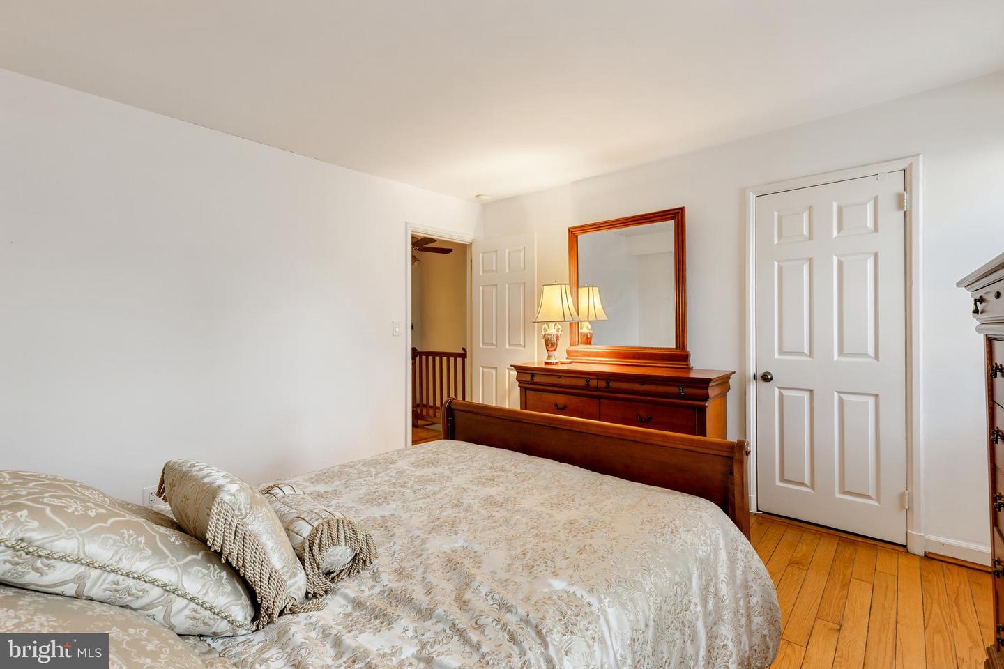 4849 28TH ST S #B, ARLINGTON, Virginia 22206, 2 Bedrooms Bedrooms, ,2 BathroomsBathrooms,Residential,For sale,4849 28TH ST S #B,VAAR2064110 MLS # VAAR2064110