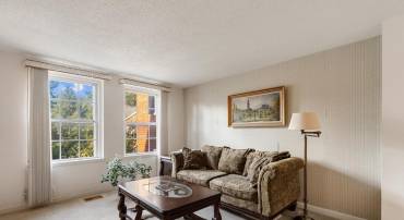4849 28TH ST S #B, ARLINGTON, Virginia 22206, 2 Bedrooms Bedrooms, ,2 BathroomsBathrooms,Residential,For sale,4849 28TH ST S #B,VAAR2064110 MLS # VAAR2064110