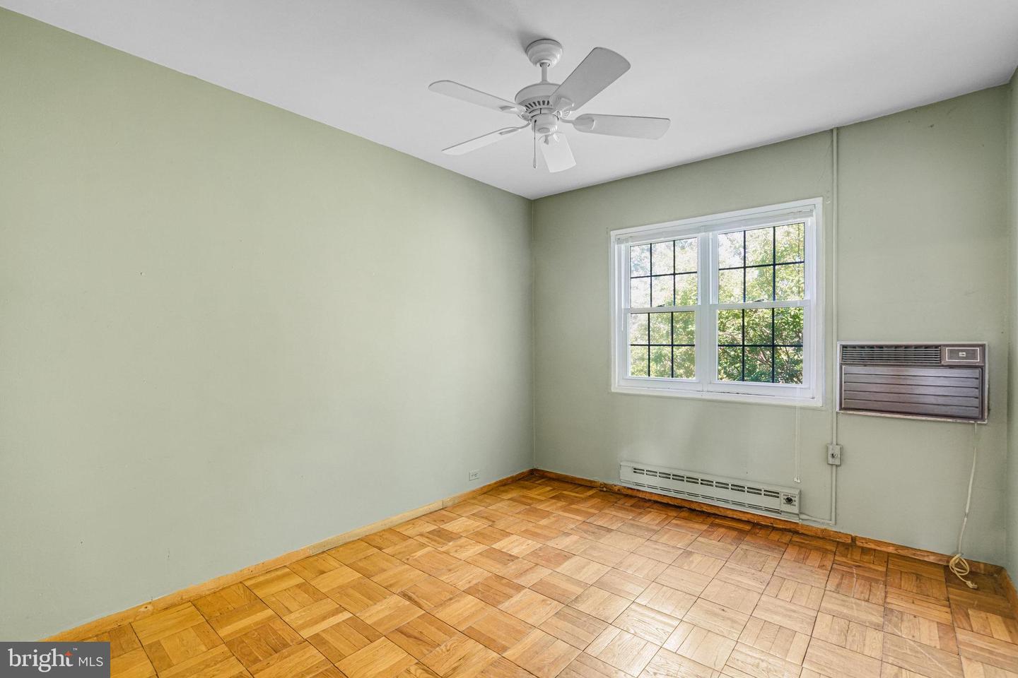 1119 BEVERLEY DR, ALEXANDRIA, Virginia 22302, 2 Bedrooms Bedrooms, ,1 BathroomBathrooms,Residential,For sale,1119 BEVERLEY DR,VAAX2050104 MLS # VAAX2050104