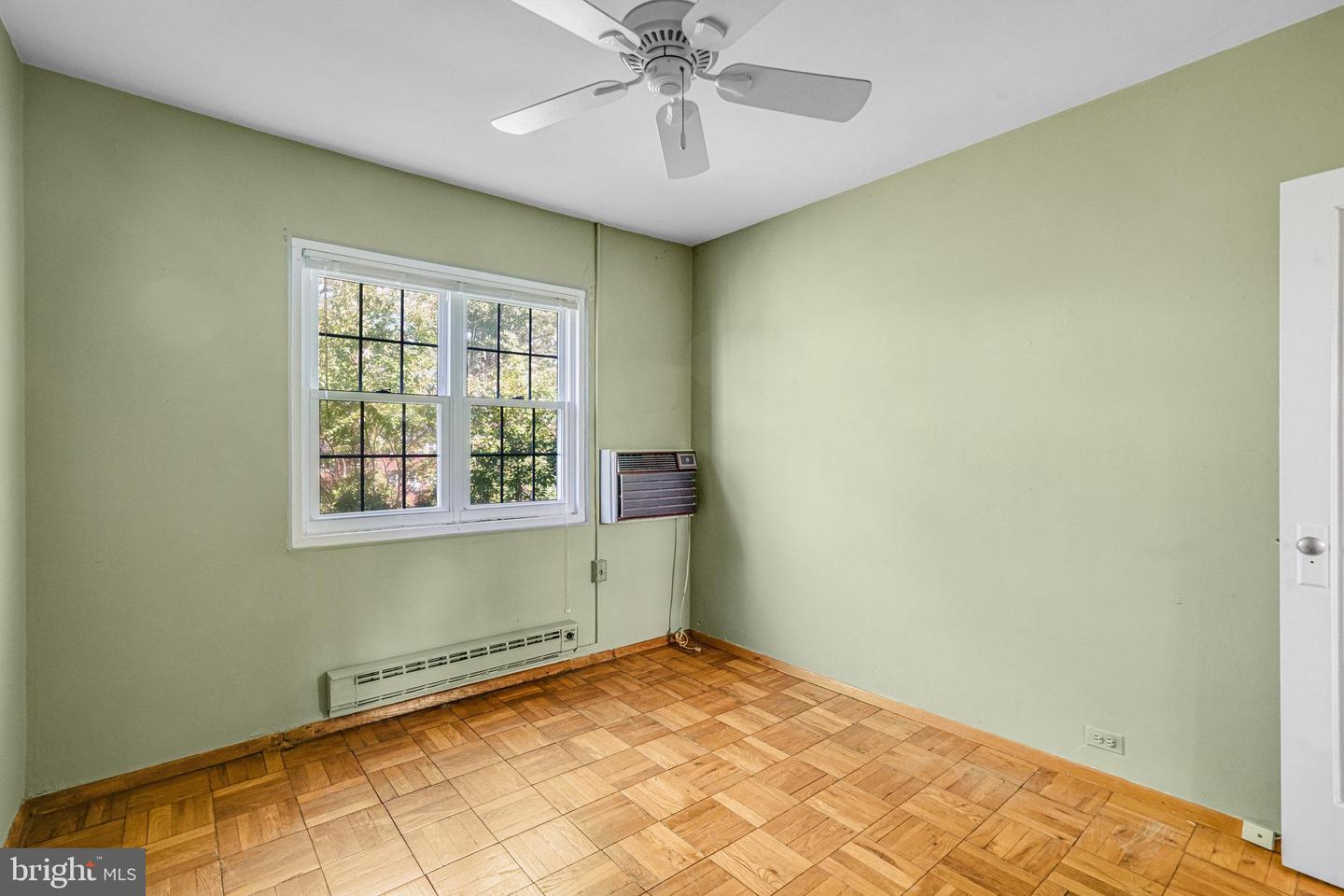 1119 BEVERLEY DR, ALEXANDRIA, Virginia 22302, 2 Bedrooms Bedrooms, ,1 BathroomBathrooms,Residential,For sale,1119 BEVERLEY DR,VAAX2050104 MLS # VAAX2050104
