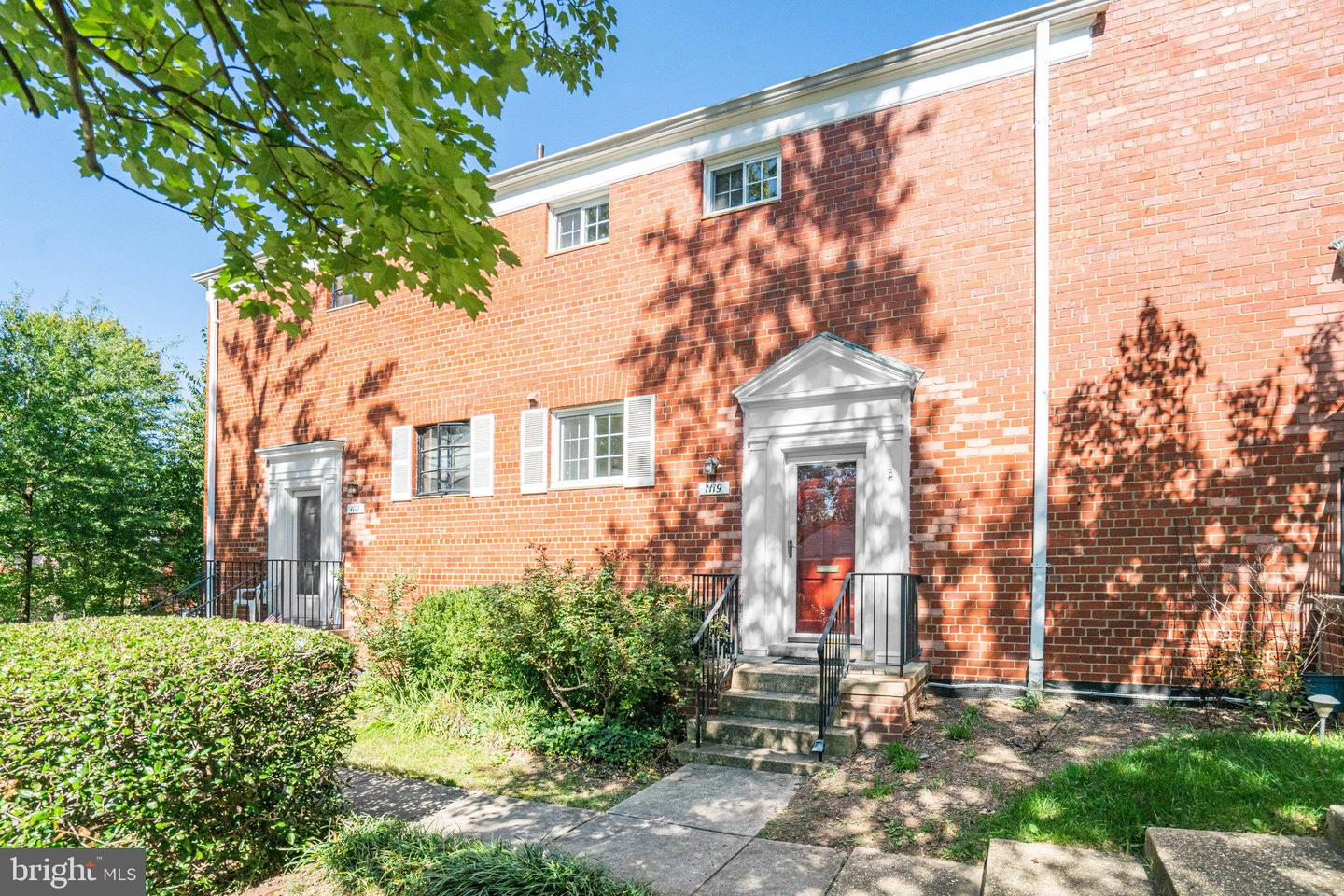 1119 BEVERLEY DR, ALEXANDRIA, Virginia 22302, 2 Bedrooms Bedrooms, ,1 BathroomBathrooms,Residential,For sale,1119 BEVERLEY DR,VAAX2050104 MLS # VAAX2050104