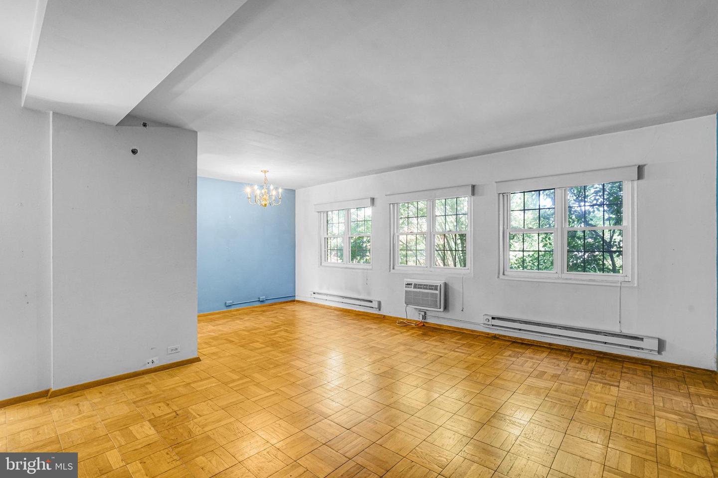 1119 BEVERLEY DR, ALEXANDRIA, Virginia 22302, 2 Bedrooms Bedrooms, ,1 BathroomBathrooms,Residential,For sale,1119 BEVERLEY DR,VAAX2050104 MLS # VAAX2050104