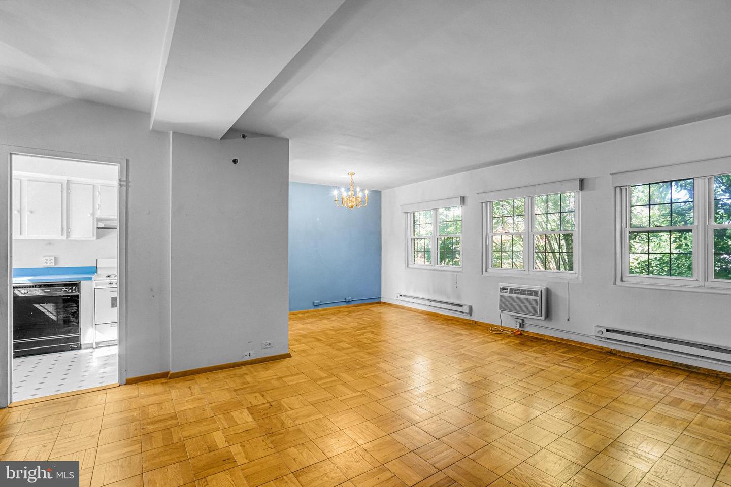 1119 BEVERLEY DR, ALEXANDRIA, Virginia 22302, 2 Bedrooms Bedrooms, ,1 BathroomBathrooms,Residential,For sale,1119 BEVERLEY DR,VAAX2050104 MLS # VAAX2050104