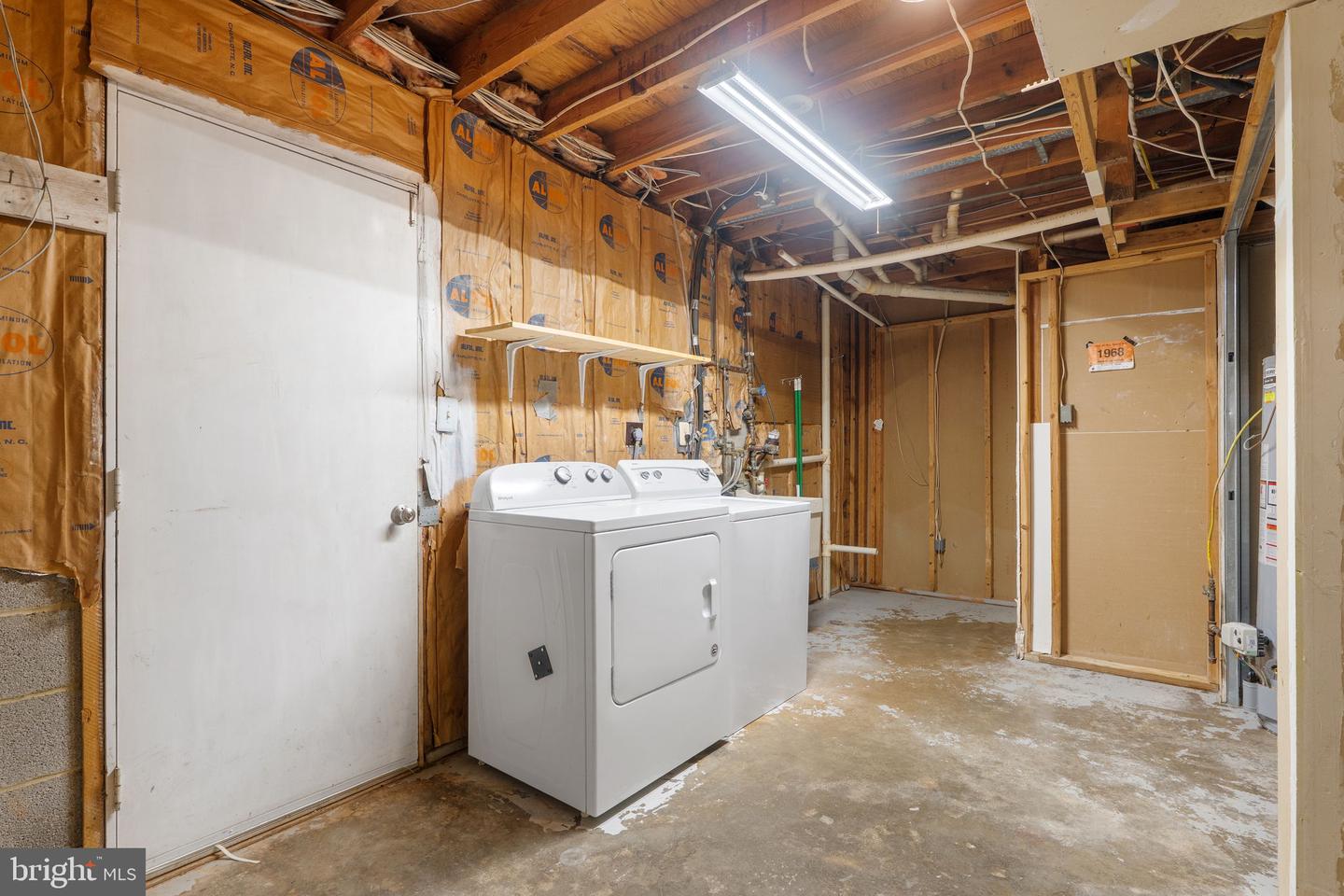 6230 HIDDEN CANYON RD, CENTREVILLE, Virginia 20120, 4 Bedrooms Bedrooms, ,2 BathroomsBathrooms,Residential,For sale,6230 HIDDEN CANYON RD,VAFX2269226 MLS # VAFX2269226