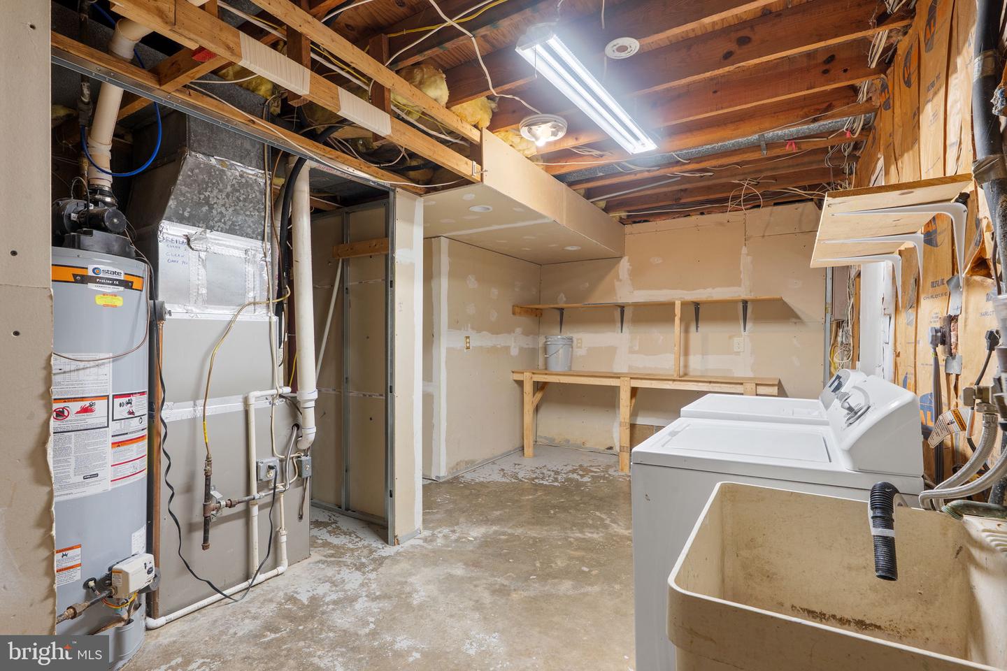 6230 HIDDEN CANYON RD, CENTREVILLE, Virginia 20120, 4 Bedrooms Bedrooms, ,2 BathroomsBathrooms,Residential,For sale,6230 HIDDEN CANYON RD,VAFX2269226 MLS # VAFX2269226