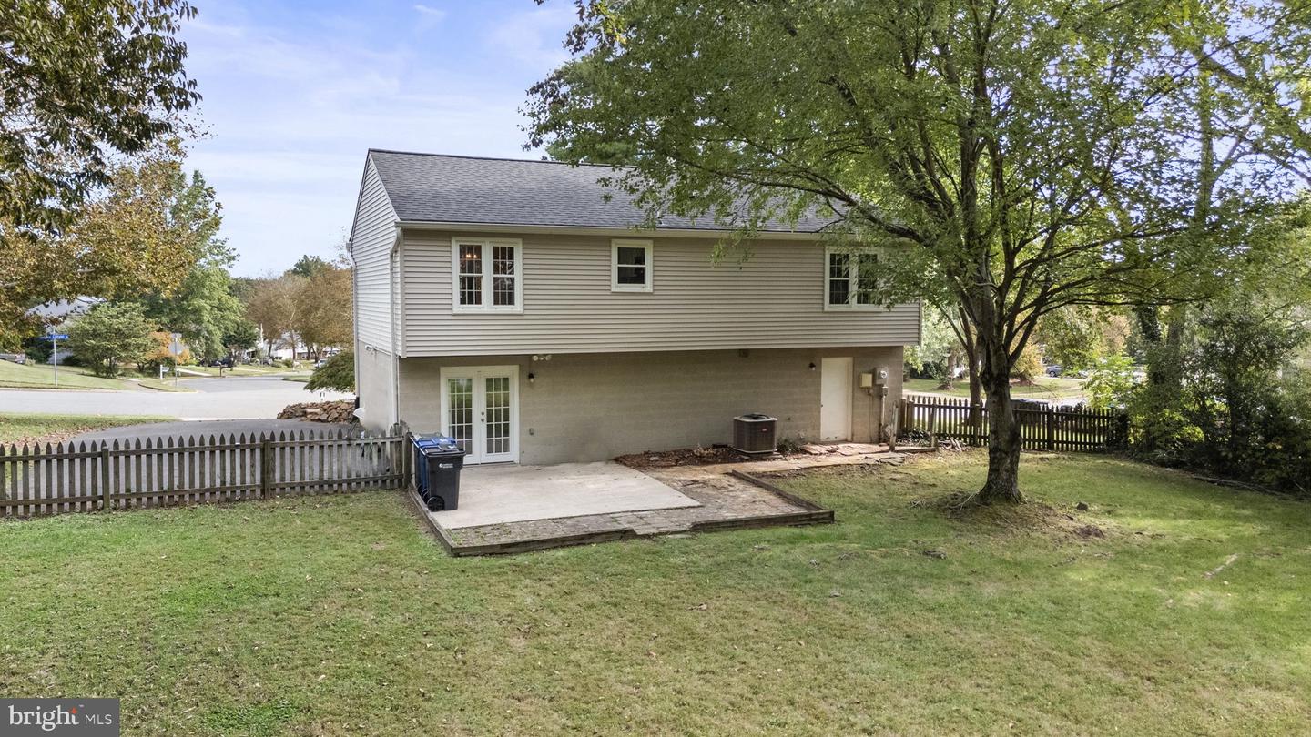 6230 HIDDEN CANYON RD, CENTREVILLE, Virginia 20120, 4 Bedrooms Bedrooms, ,2 BathroomsBathrooms,Residential,For sale,6230 HIDDEN CANYON RD,VAFX2269226 MLS # VAFX2269226
