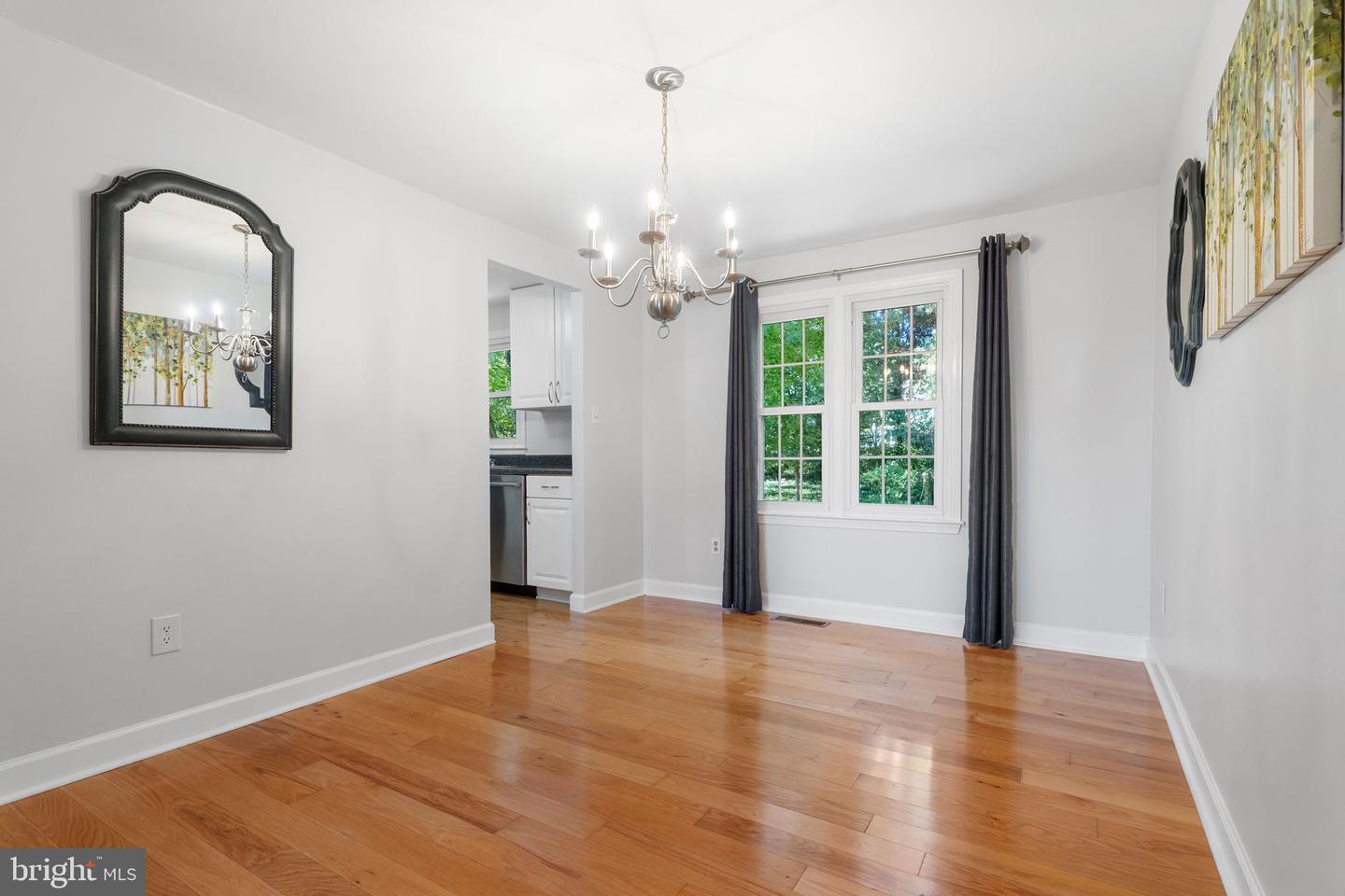 6230 HIDDEN CANYON RD, CENTREVILLE, Virginia 20120, 4 Bedrooms Bedrooms, ,2 BathroomsBathrooms,Residential,For sale,6230 HIDDEN CANYON RD,VAFX2269226 MLS # VAFX2269226