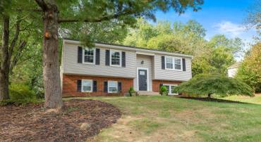 6230 HIDDEN CANYON RD, CENTREVILLE, Virginia 20120, 4 Bedrooms Bedrooms, ,2 BathroomsBathrooms,Residential,For sale,6230 HIDDEN CANYON RD,VAFX2269226 MLS # VAFX2269226