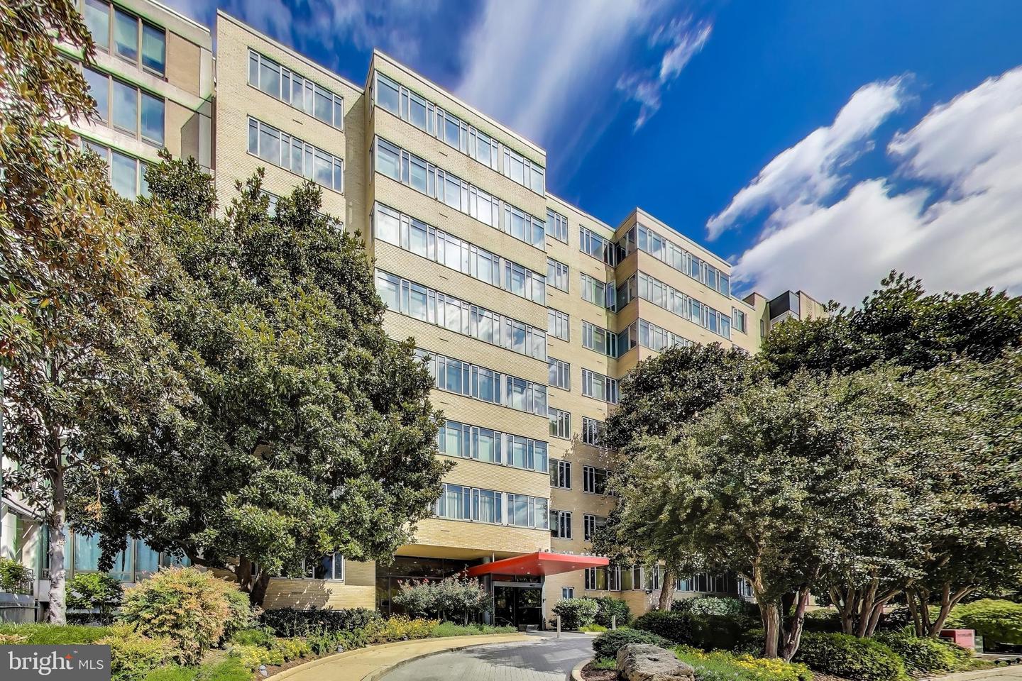 1711 MASSACHUSETTS AVE NW #810, WASHINGTON, District Of Columbia 20036, ,1 BathroomBathrooms,Residential,For sale,1711 MASSACHUSETTS AVE NW #810,DCDC2224230 MLS # DCDC2224230