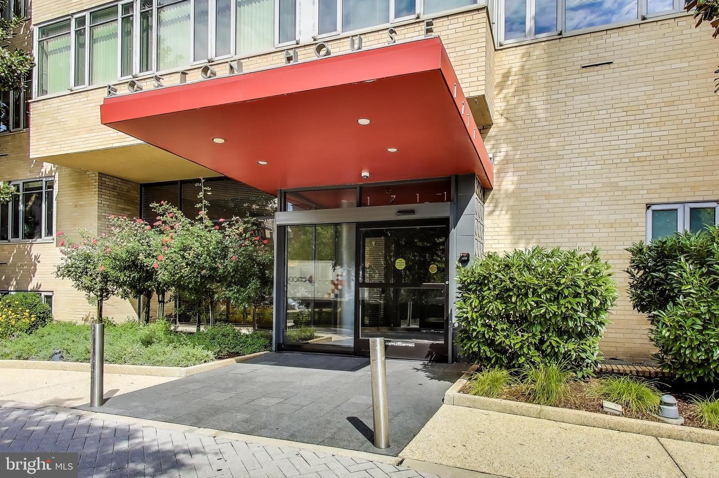 1711 MASSACHUSETTS AVE NW #810, WASHINGTON, District Of Columbia 20036, ,1 BathroomBathrooms,Residential,For sale,1711 MASSACHUSETTS AVE NW #810,DCDC2224230 MLS # DCDC2224230