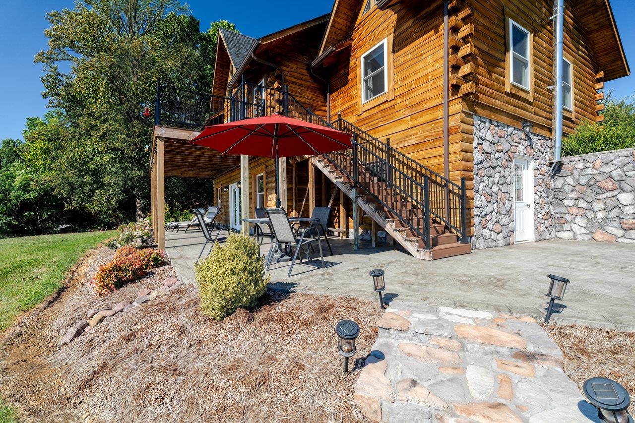 12012 HOLLAR SCHOOL RD, LINVILLE, Virginia 22834, 3 Bedrooms Bedrooms, ,2 BathroomsBathrooms,Residential,Armentrout Property,12012 HOLLAR SCHOOL RD,668846 MLS # 668846