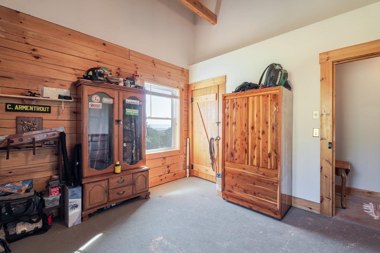 12012 HOLLAR SCHOOL RD, LINVILLE, Virginia 22834, 3 Bedrooms Bedrooms, ,2 BathroomsBathrooms,Residential,Armentrout Property,12012 HOLLAR SCHOOL RD,668846 MLS # 668846