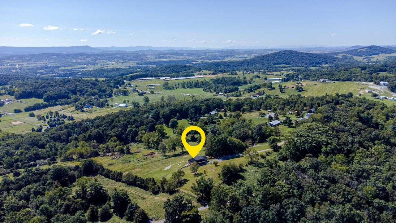 12012 HOLLAR SCHOOL RD, LINVILLE, Virginia 22834, 3 Bedrooms Bedrooms, ,2 BathroomsBathrooms,Residential,Armentrout Property,12012 HOLLAR SCHOOL RD,668846 MLS # 668846