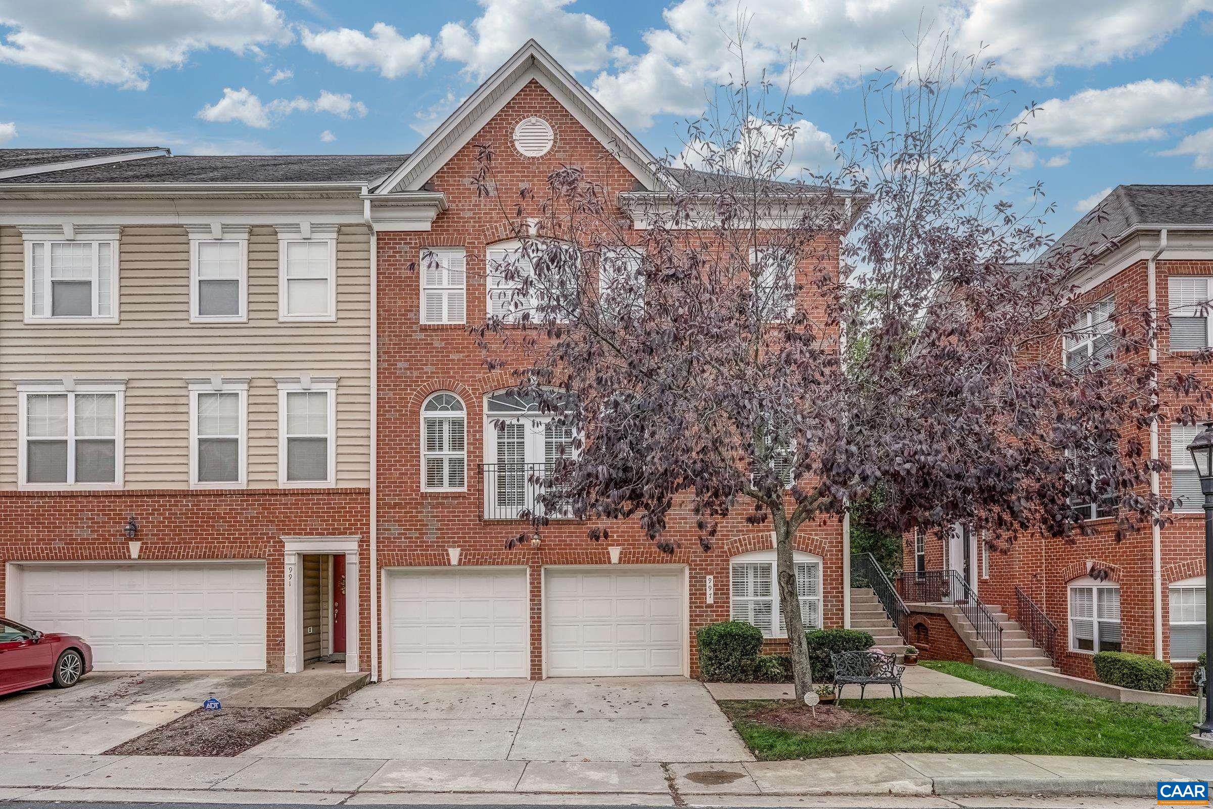 997 GLENWOOD STATION LN, CHARLOTTESVILLE, Virginia 22901, 4 Bedrooms Bedrooms, ,3 BathroomsBathrooms,Residential,997 GLENWOOD STATION LN,669590 MLS # 669590
